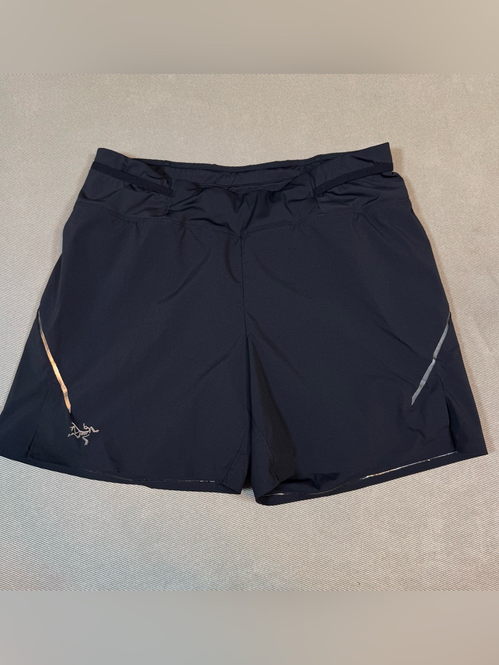 Arc'teryx Motus 6" Shorts Mens Medium Black Running Lined Lightweight